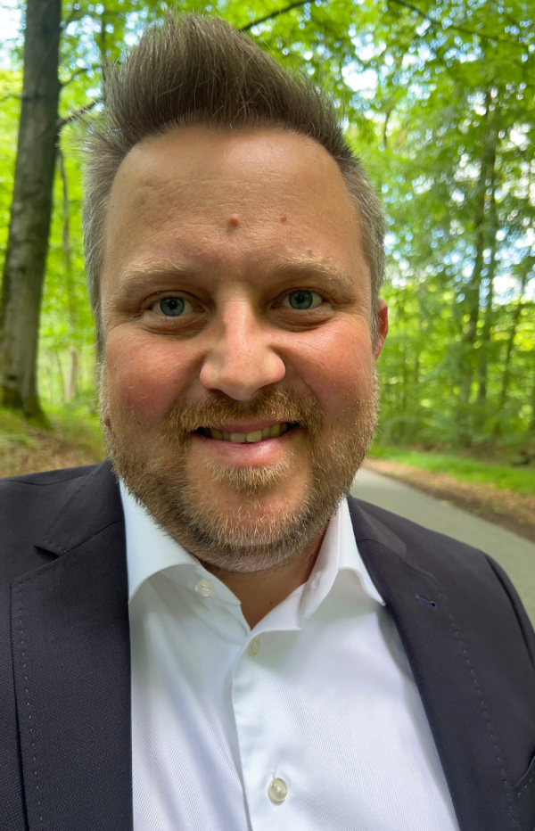 https://risbrobrix.dk/wp-content/uploads/2025/07/selfieskov-forside.png